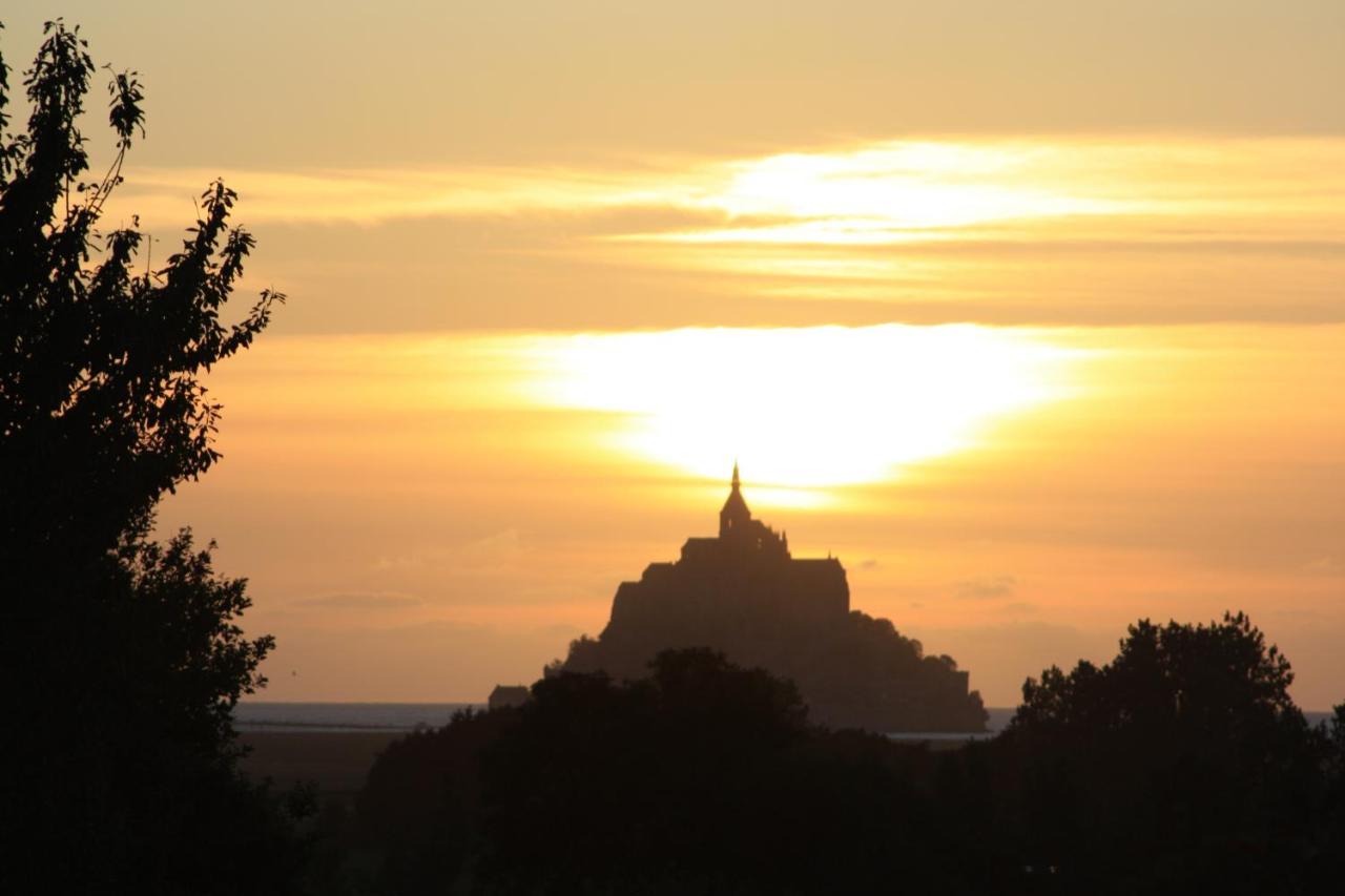 Bed & Breakfast L'aurore De La Baie, Vue Sur Le Mont-saint-michel